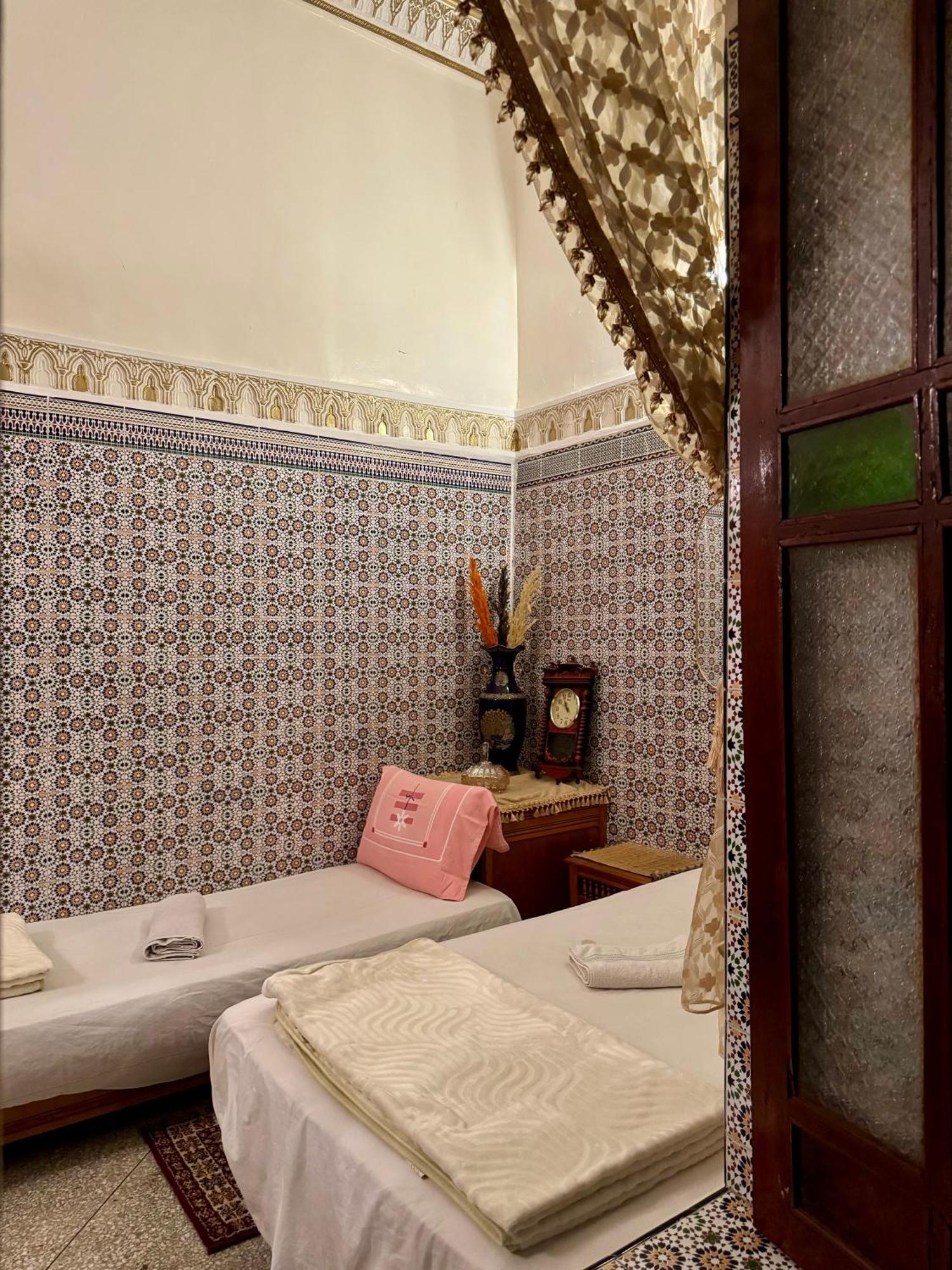 Dar Yassine Hostel Рабат Екстериор снимка